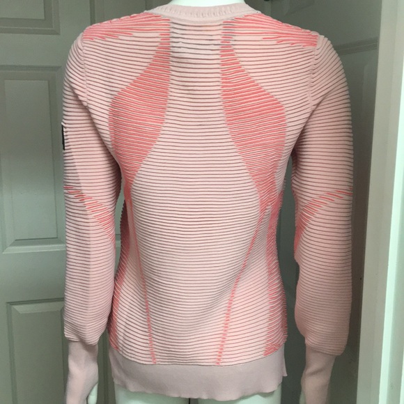 Under Armour Athletic/Athleisure Sweater, NWT! - Picture 7 of 11